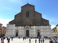 Pohled na krásný kostel ve Faenza