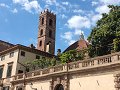 Pohled na věž v Lucca